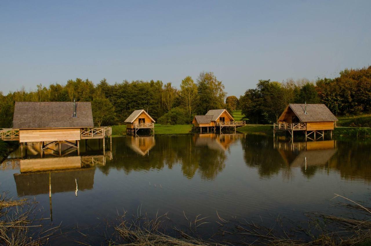 Aqualodge Hotel Insolite Ermeton-sur-Biert Exterior foto